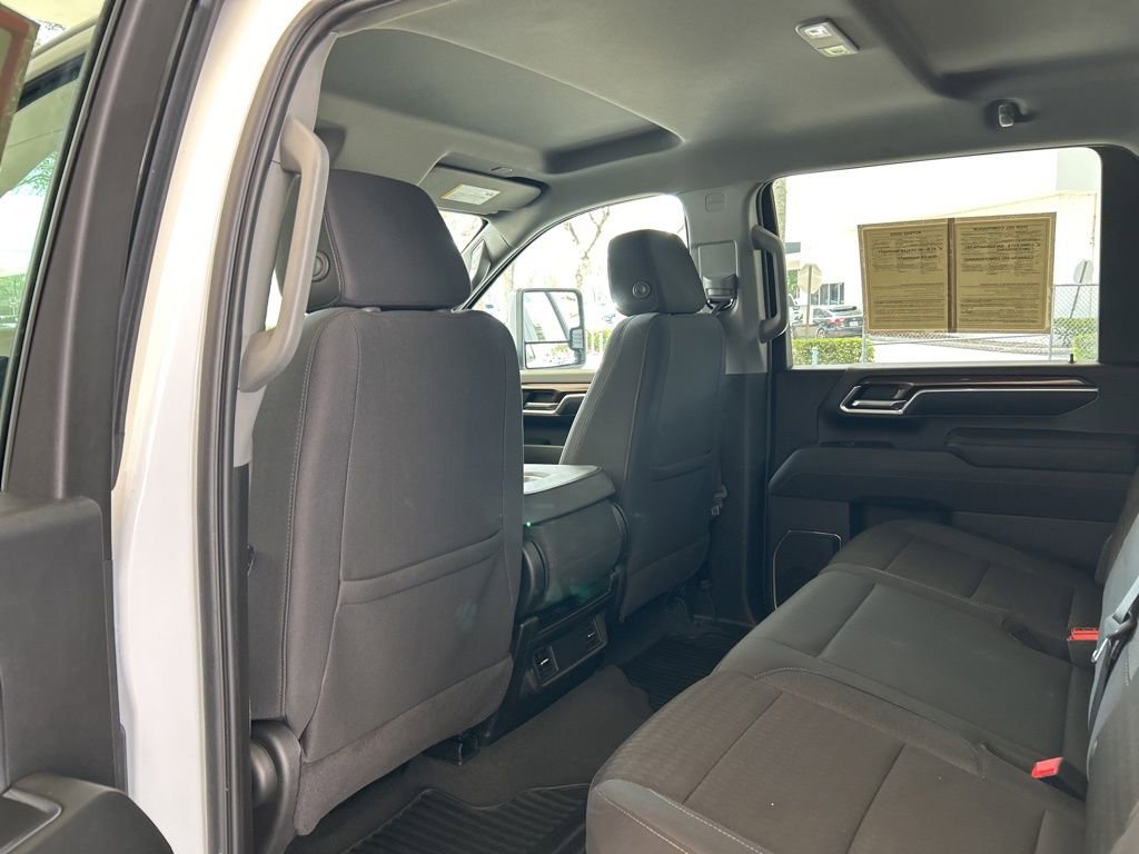 Used 2024 Chevrolet Silverado 2500 LT image 36