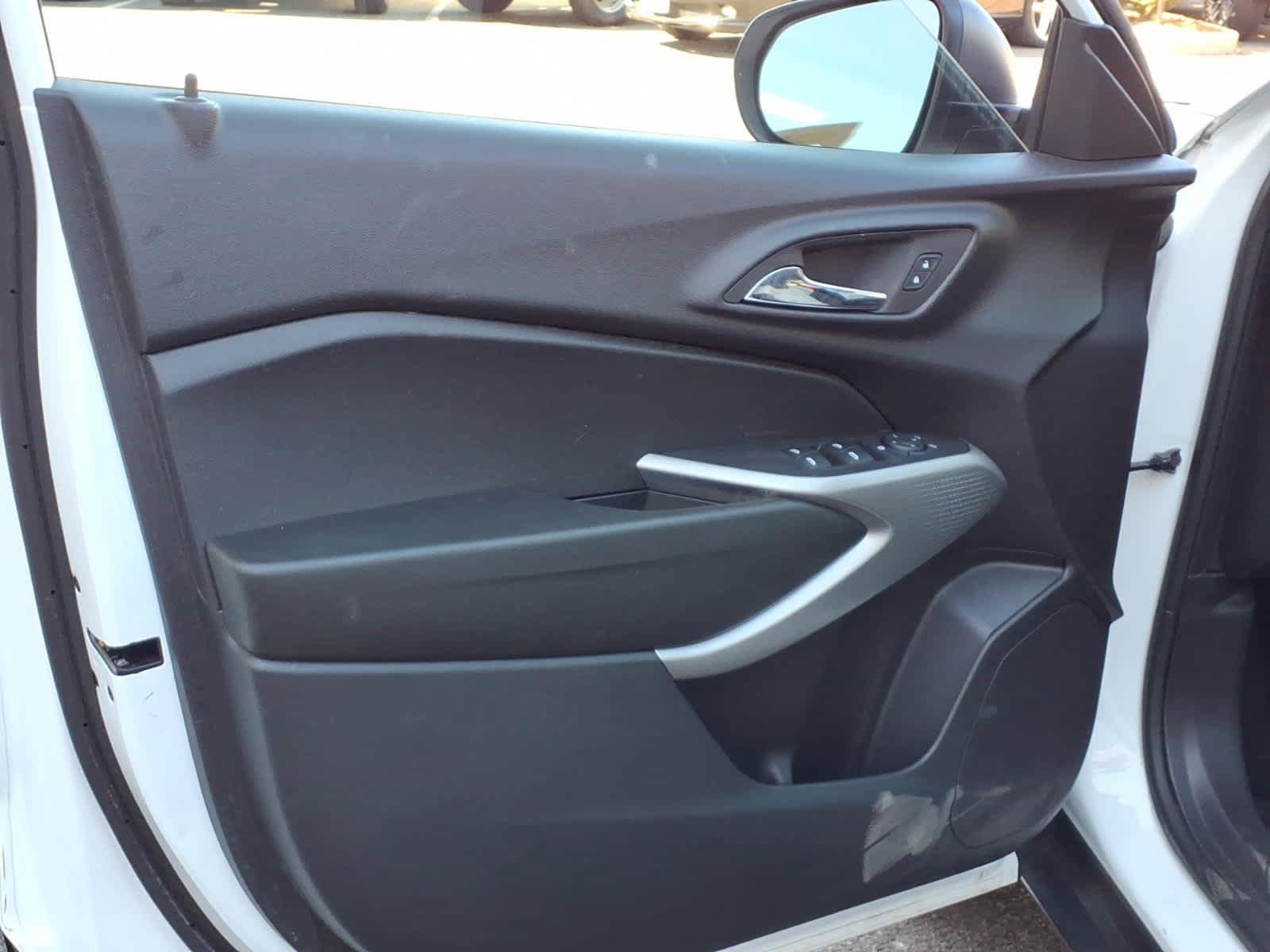 Used 2024 Chevrolet Trax LS FWD image 10