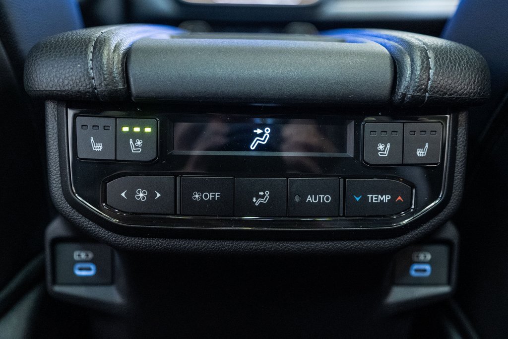New 2026 Toyota Grand Highlander Platinum image 35