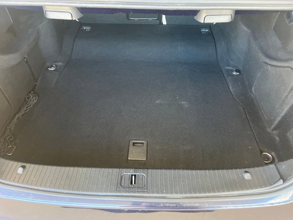 Used 2014 Mercedes-Benz E 350 Sedan image 23