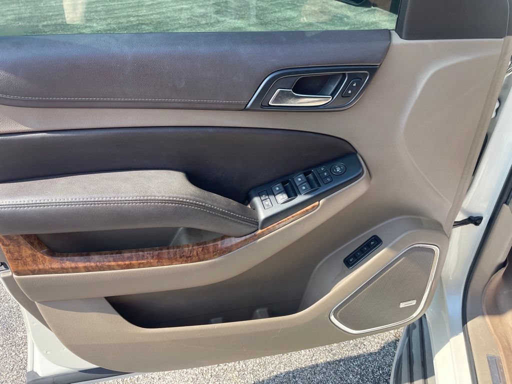 Used 2015 Chevrolet Suburban LTZ AWD/4WD image 9