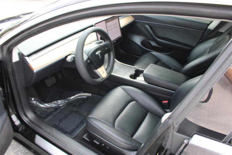 Used 2020 Tesla Model 3 Standard Range Plus RWD image 7