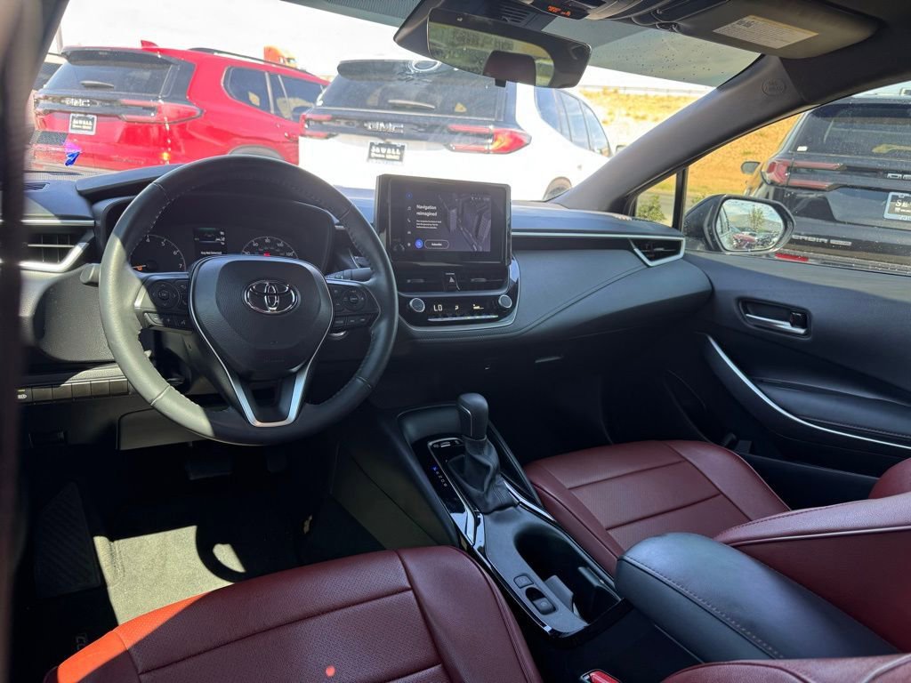 Used 2024 Toyota Corolla SE image 3