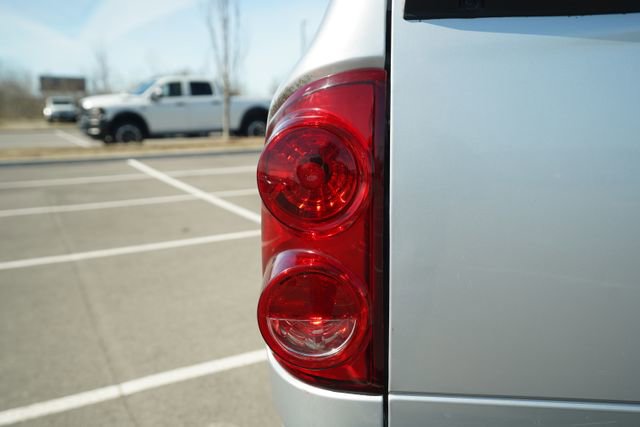 Used 2007 Dodge Ram 1500 Truck ST w/ SXT Group image 29