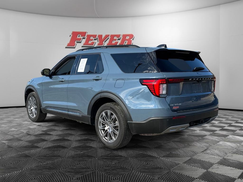 Certified 2025 Ford Explorer Active w/ Active Comfort Package image 3