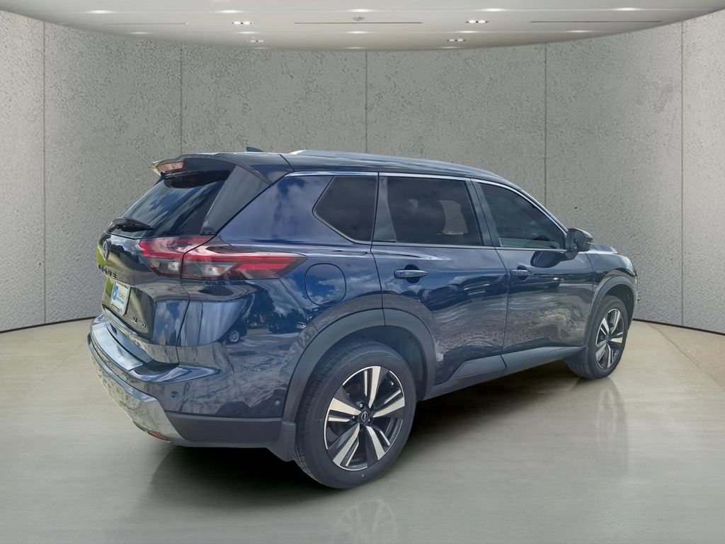 Used 2024 Nissan Rogue SL w/ SL Premium Package AWD/4WD image 5
