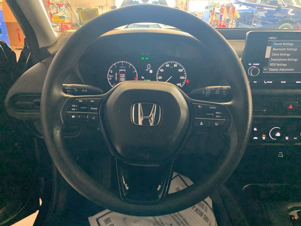 Used 2023 Honda HR-V LX image 32
