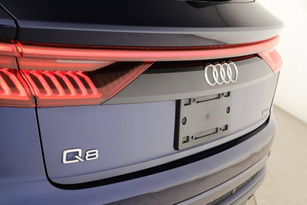 Used 2022 Audi Q8 Premium Plus AWD/4WD image 30