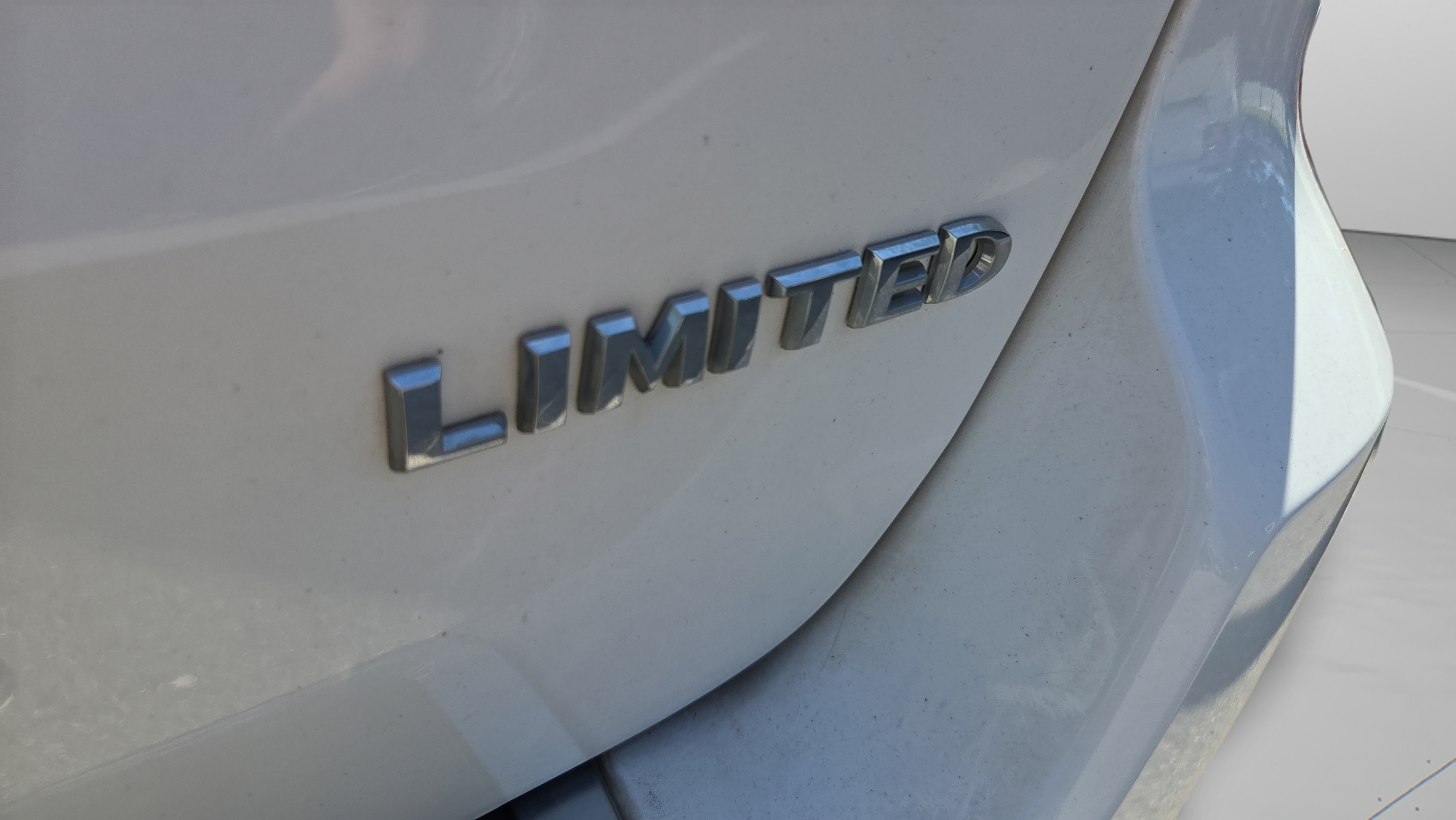 Used 2020 Jeep Grand Cherokee Limited AWD/4WD image 17