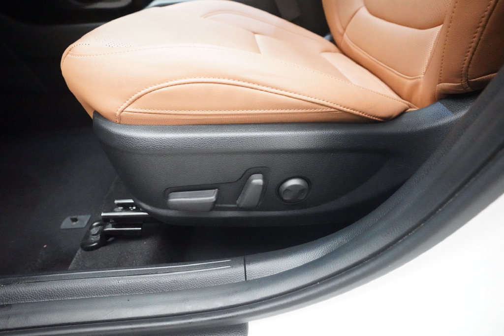Used 2024 Kia Seltos SX w/ SX Sunroof Package AWD/4WD image 28