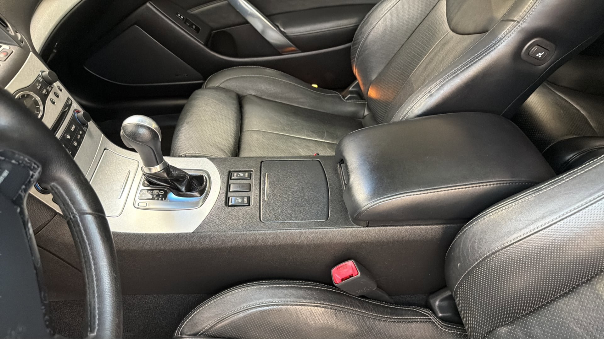 Used 2008 INFINITI G37 Journey w/ Premium Pkg image 26