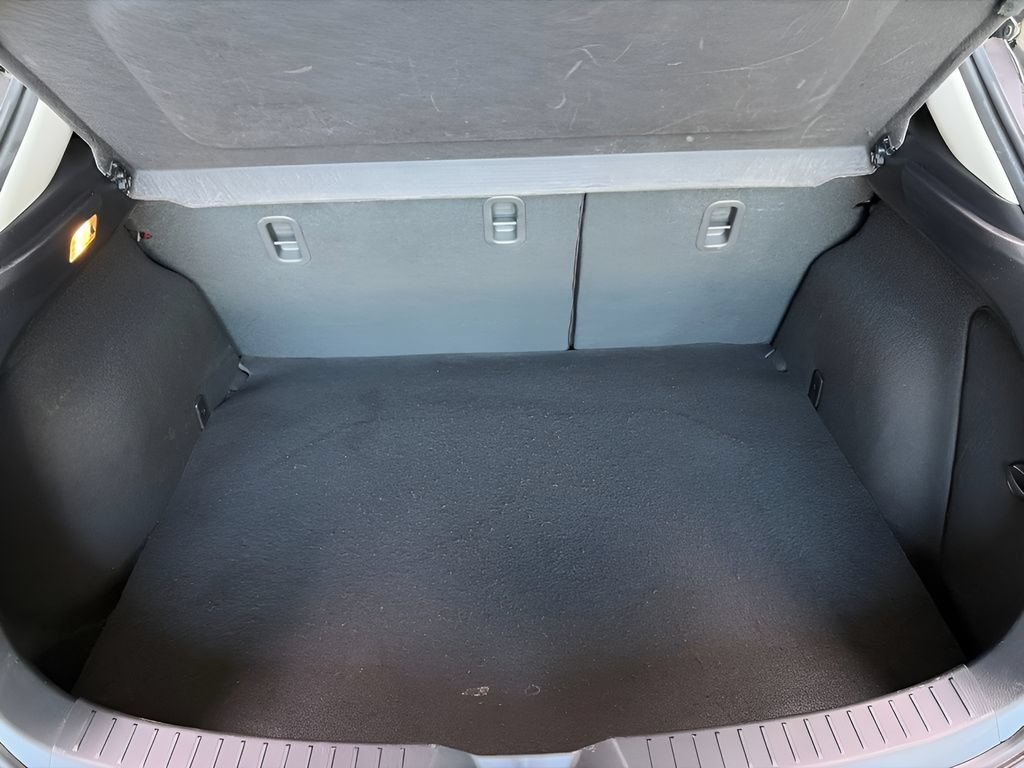 Used 2018 MAZDA MAZDA3 Sport FWD image 17