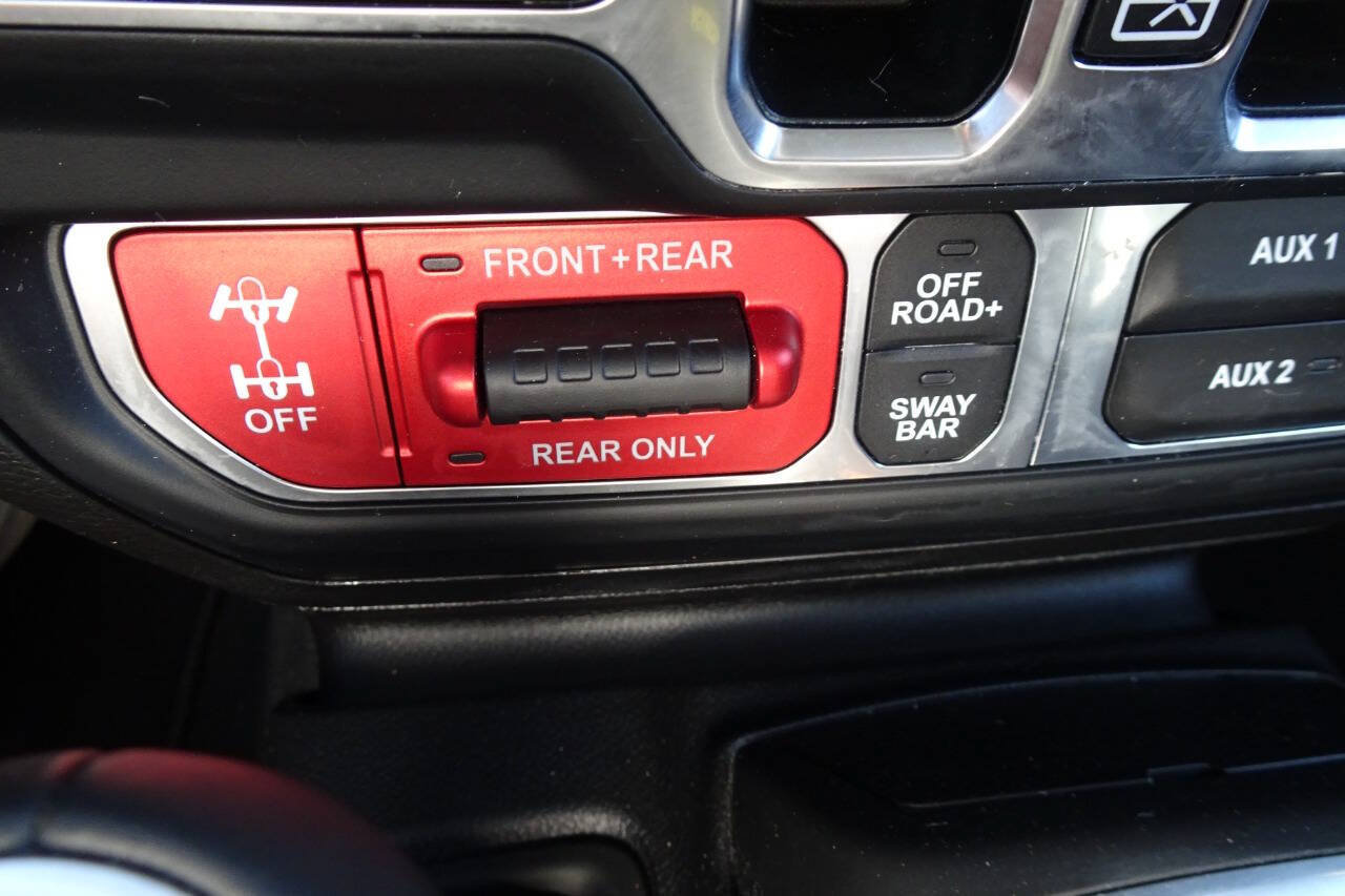 Used 2020 Jeep Gladiator Rubicon AWD/4WD image 26