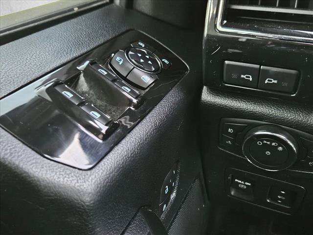 Used 2019 Ford F150 Lariat w/ Equipment Group 502A Luxury AWD/4WD image 28