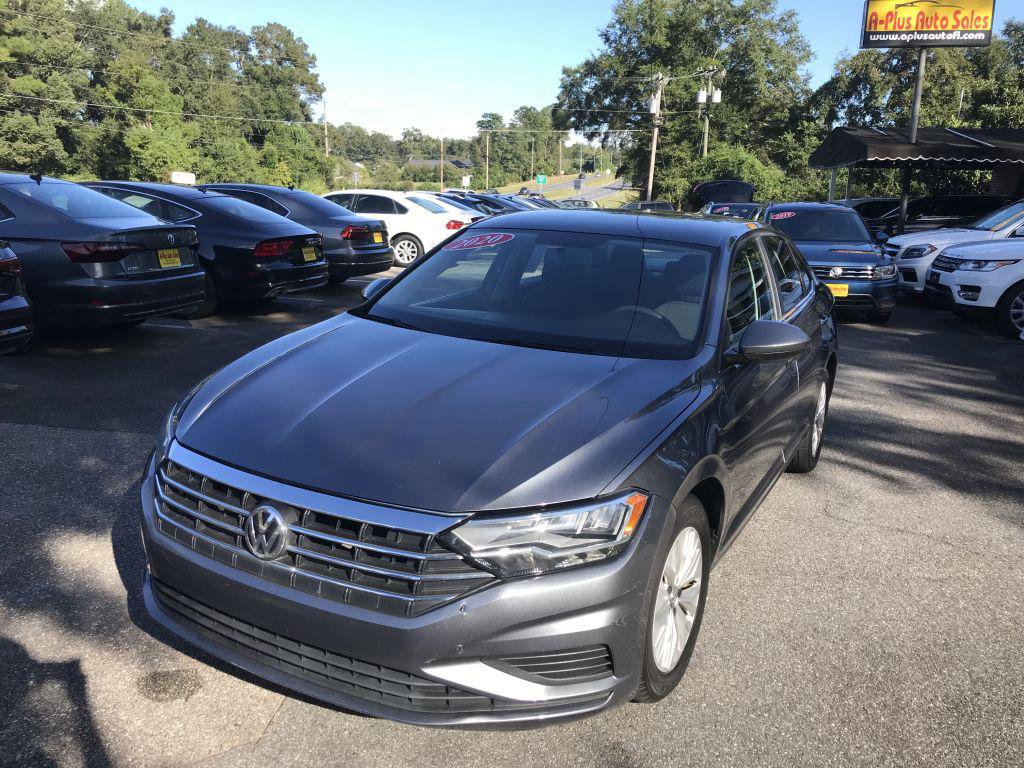 Used 2020 Volkswagen Jetta SE image 1