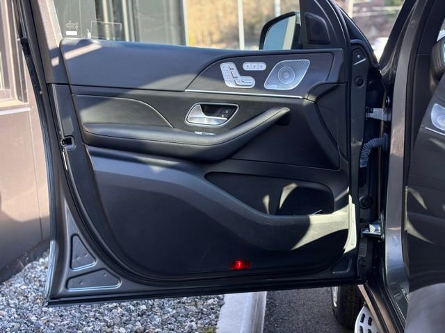 Certified 2023 Mercedes-Benz GLS 450 4MATIC image 19