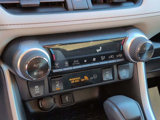 Certified 2022 Toyota RAV4 XLE image 24