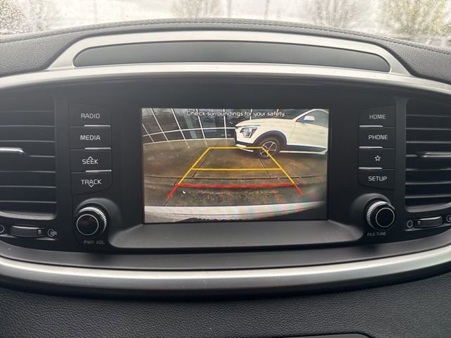 Used 2019 Kia Sorento LX image 29