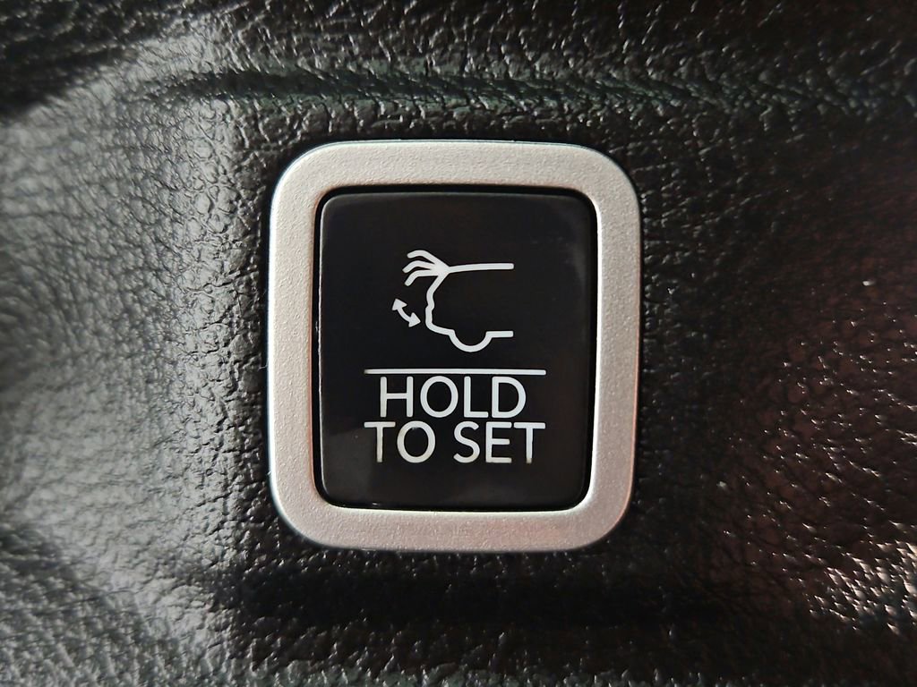 Used 2021 Jeep Grand Cherokee L Limited w/ Trailer Tow Group (B) image 35