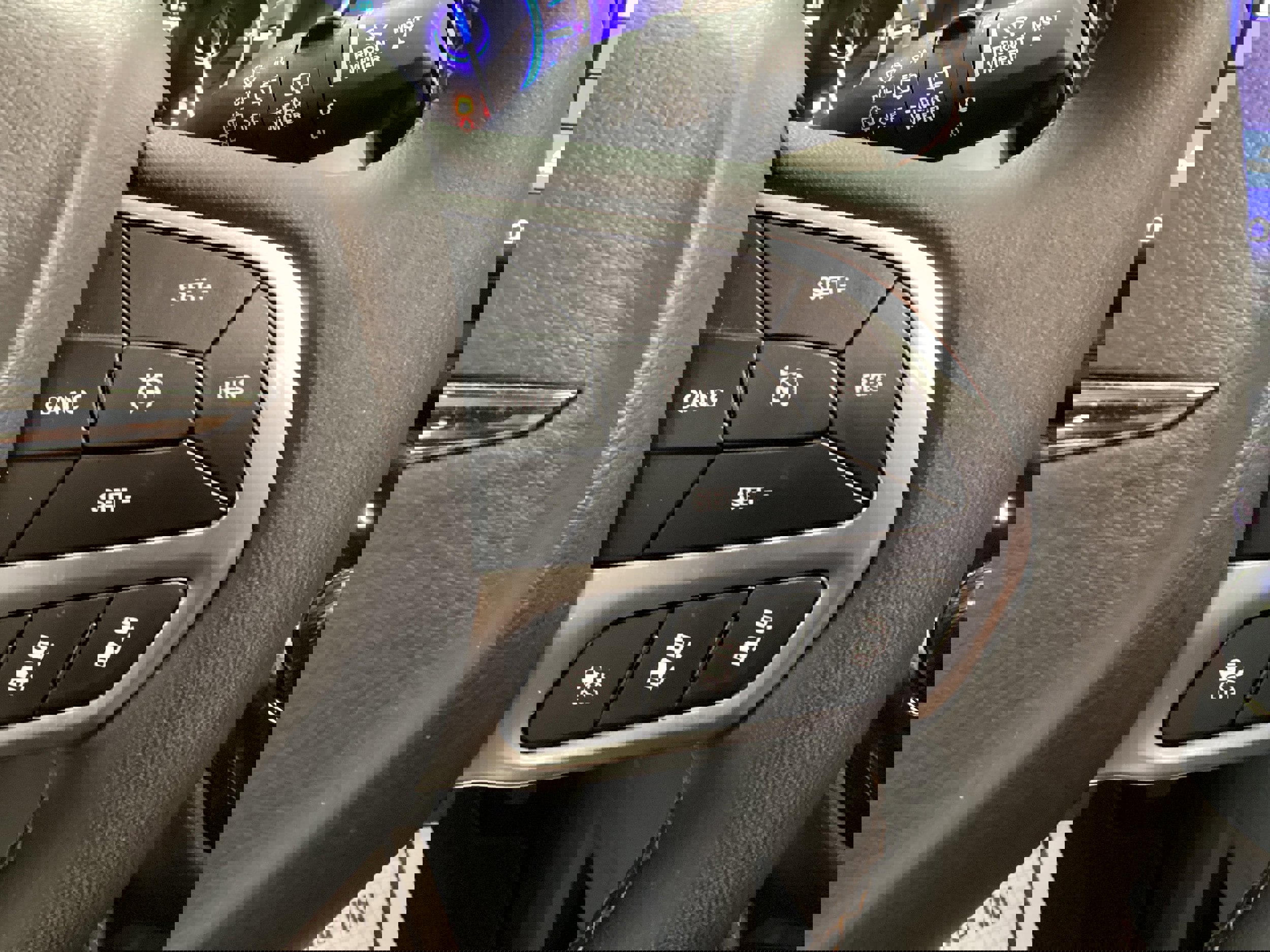 Used 2025 Chrysler Pacifica Pinnacle image 26