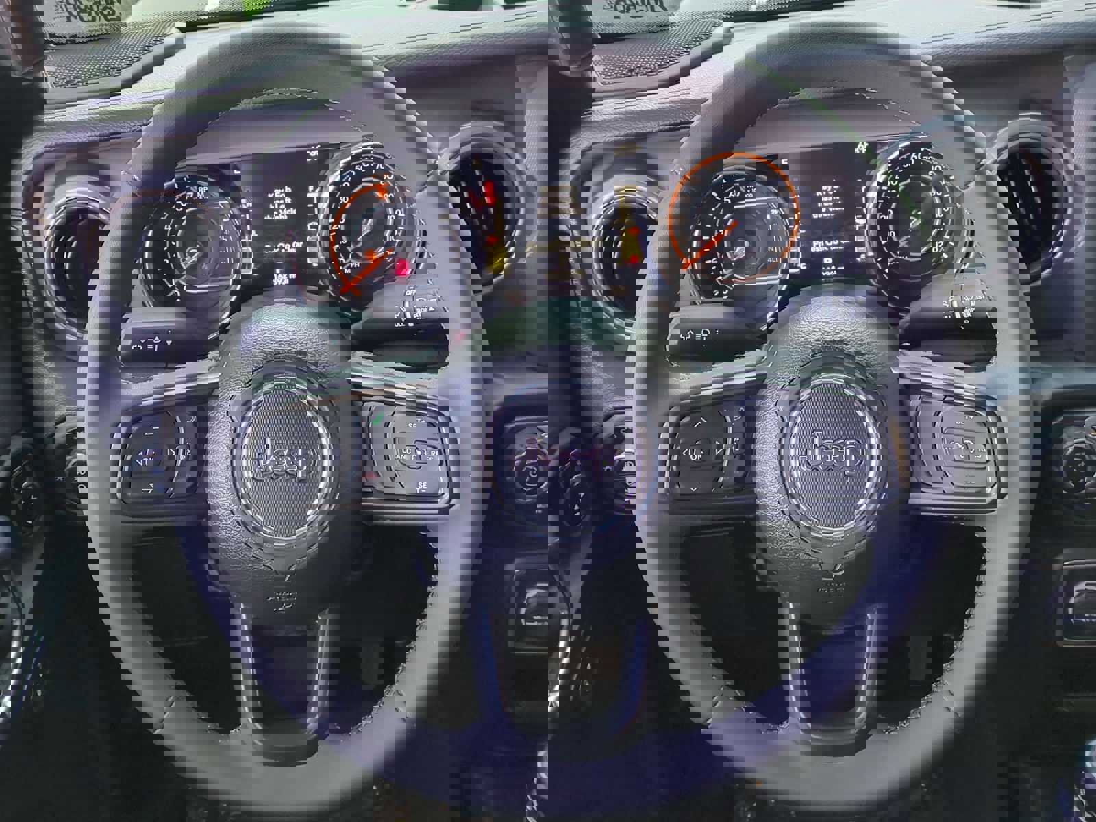 Used 2023 Jeep Gladiator Willys image 13