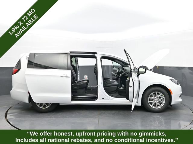 New 2026 Chrysler Voyager LX FWD image 65