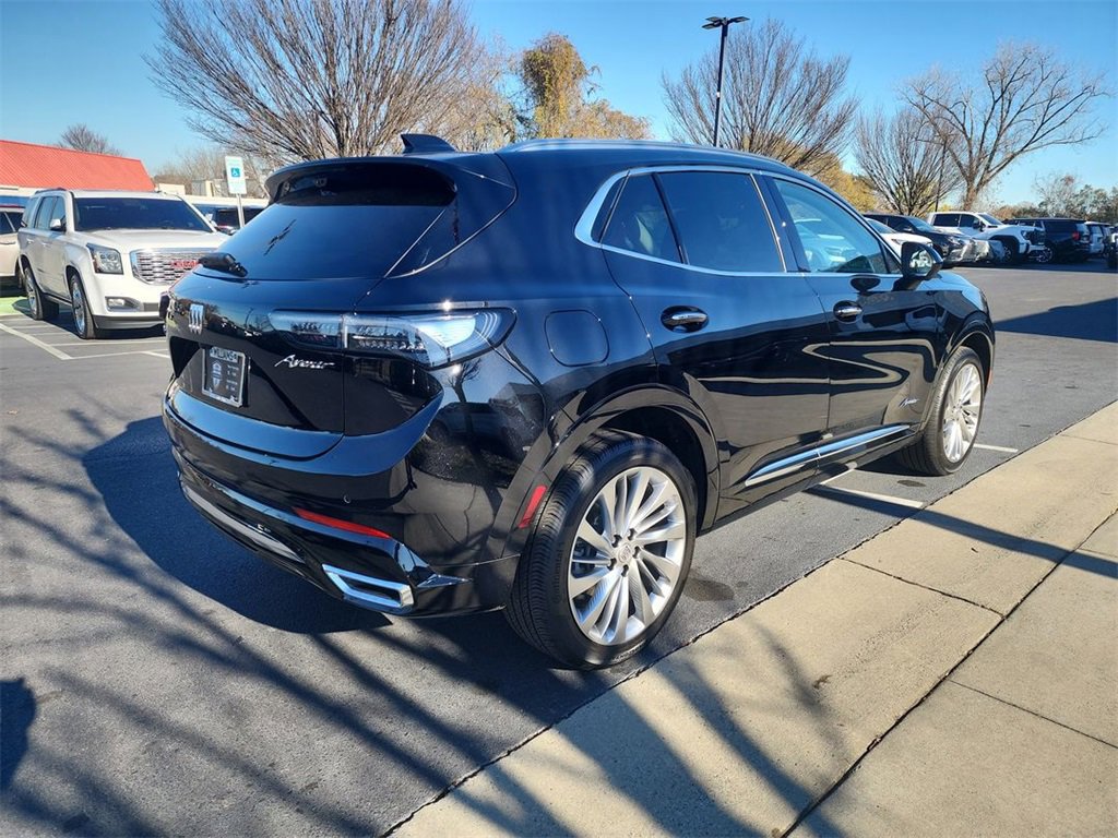 Certified 2025 Buick Envision Avenir image 8