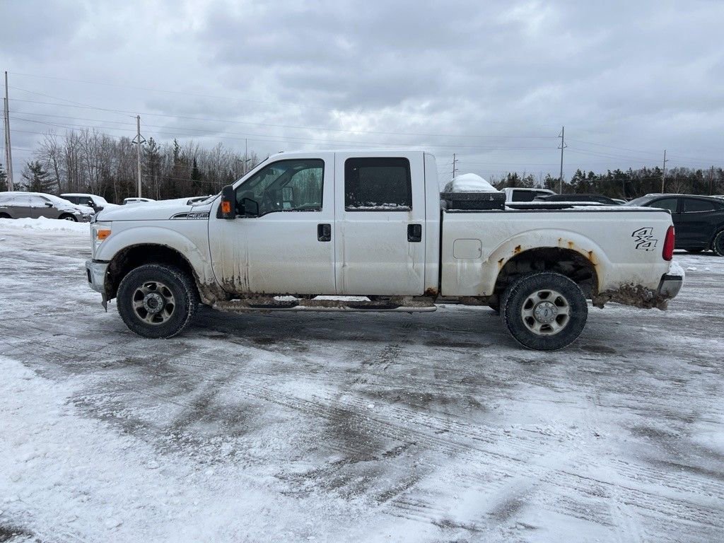 Used 2016 Ford F350 XLT w/ Camper Package image 9