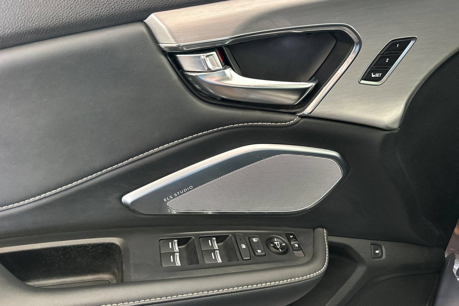 Used 2020 Acura RDX w/ Technology Package FWD image 11
