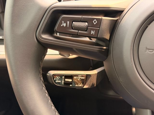 Used 2024 Porsche Cayenne S AWD/4WD image 20