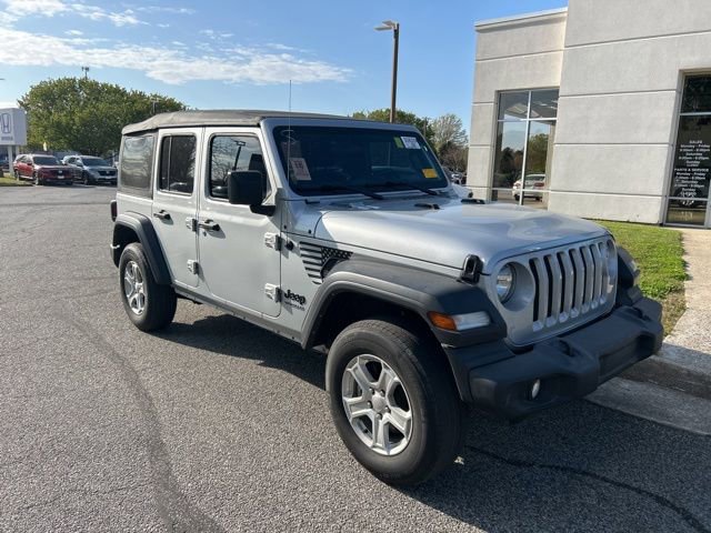 Used 2022 Jeep Wrangler Unlimited Sport image 2