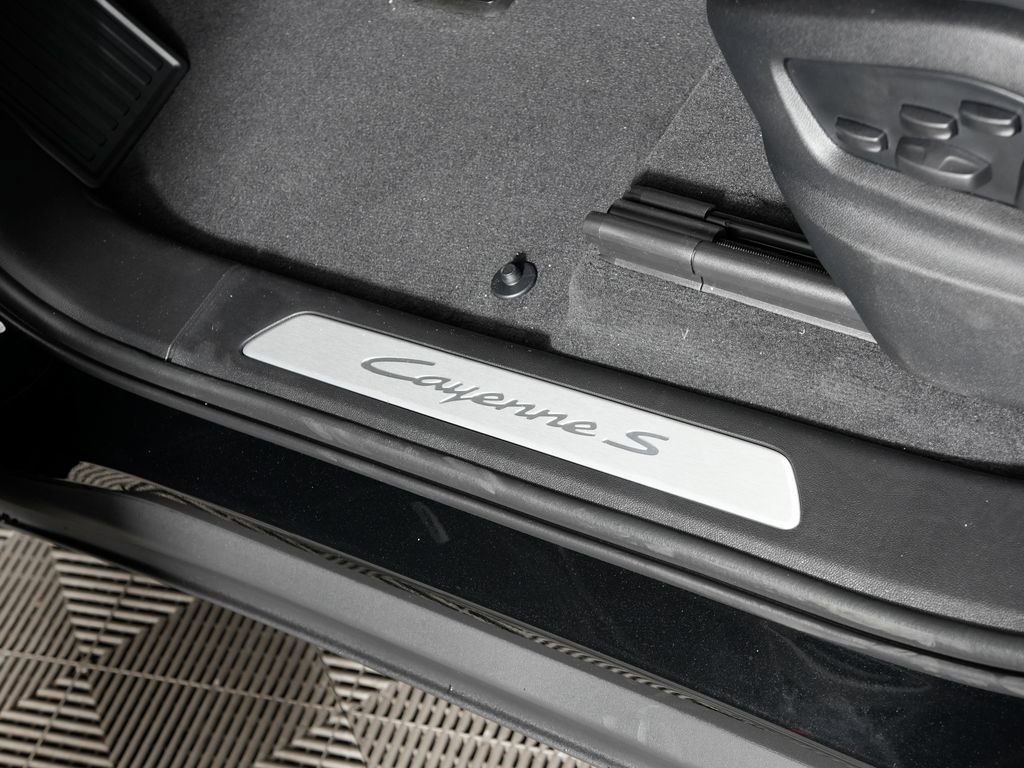 New 2026 Porsche Cayenne S AWD/4WD image 19