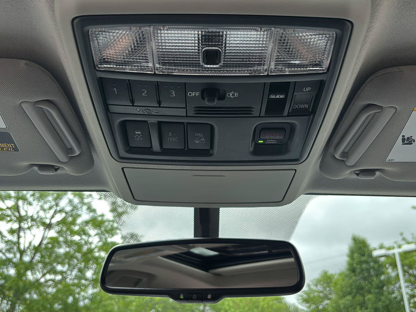 Used 2018 Toyota 4Runner Limited AWD/4WD image 27