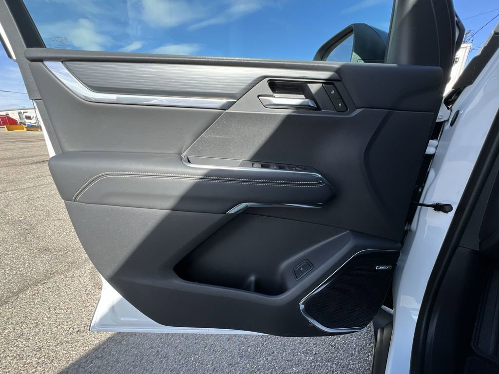 New 2025 GMC Acadia Elevation image 22