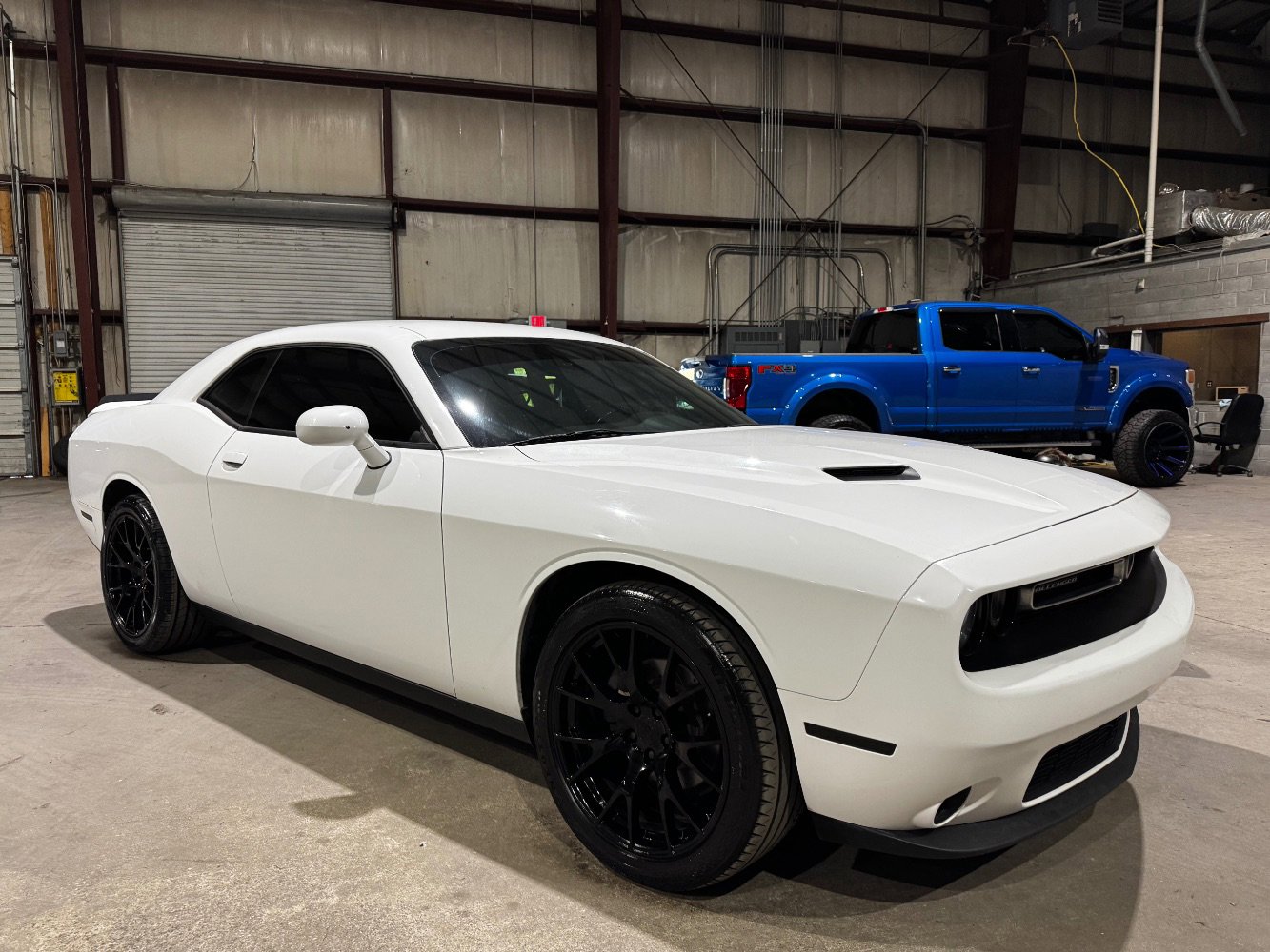 Used 2019 Dodge Challenger SXT RWD image 2