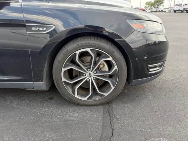 Used 2017 Ford Taurus SHO w/ Driver Assist Package AWD/4WD image 9