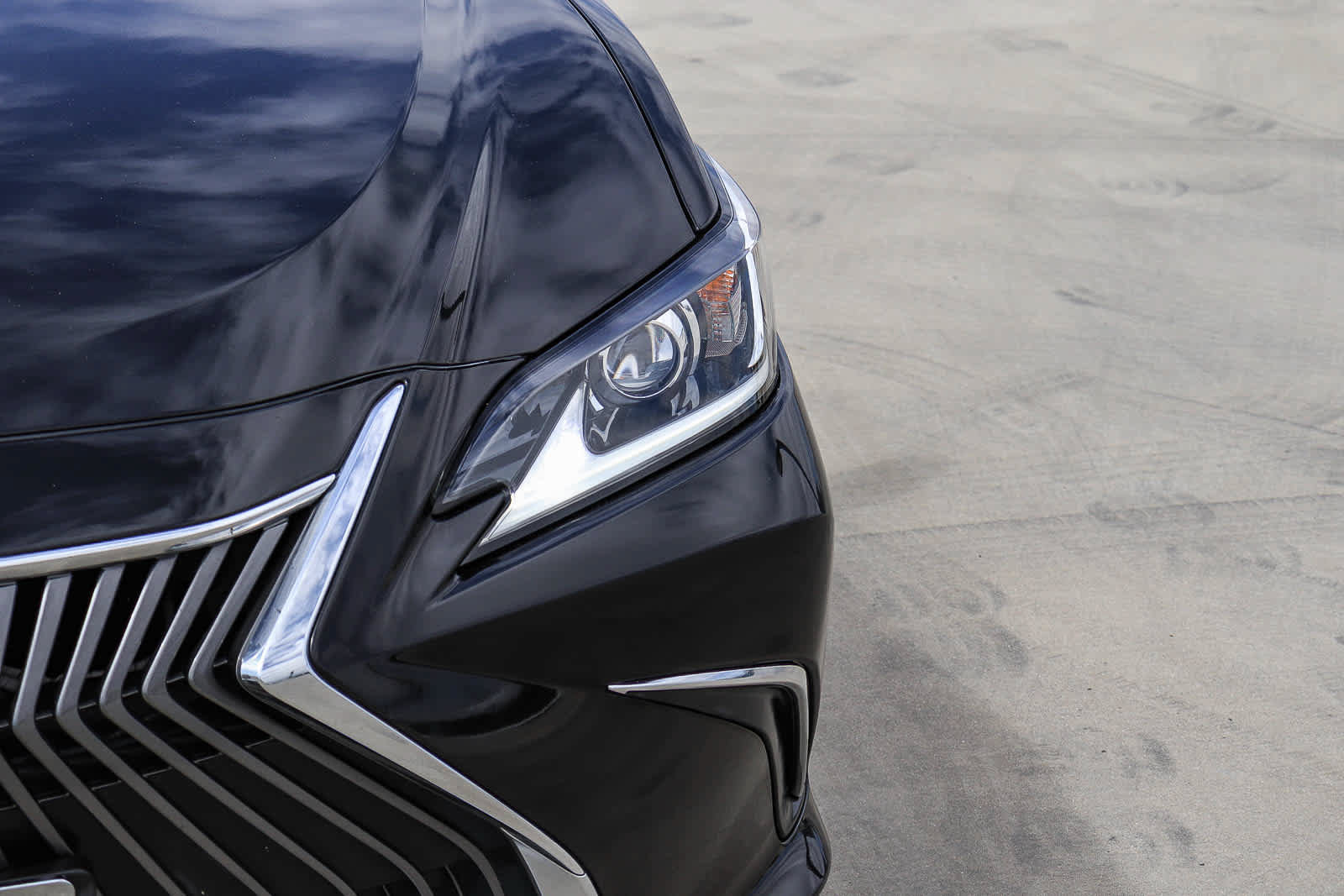 Used 2019 Lexus ES 350 w/ Accessory Package 2 FWD image 7