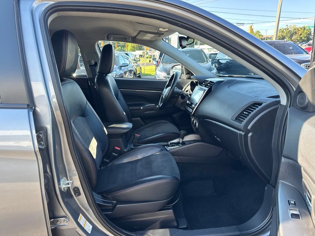Used 2024 Mitsubishi Outlander Sport SE AWD/4WD image 13