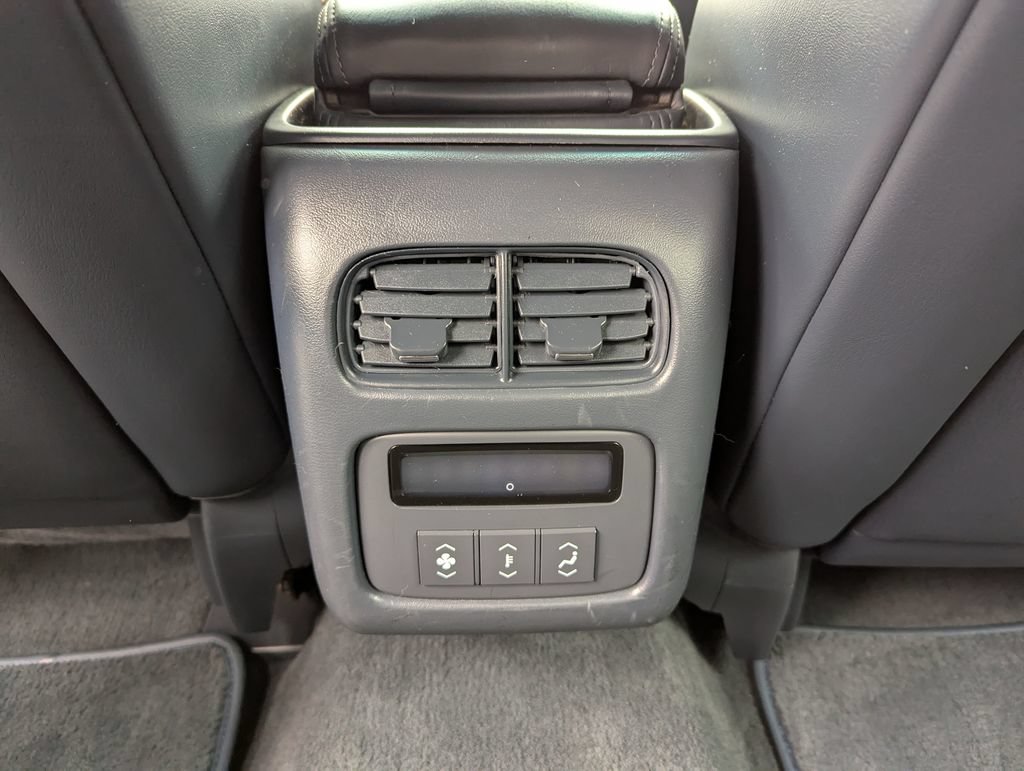 Used 2007 Cadillac DTS FWD image 33