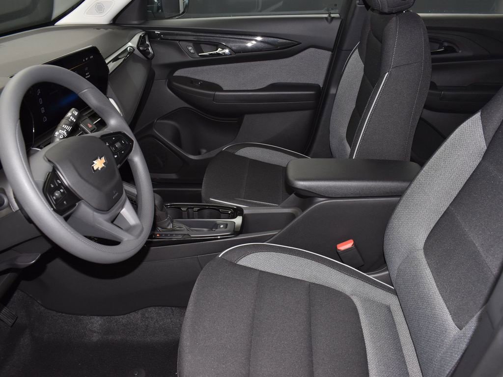 New 2026 Chevrolet TrailBlazer LS image 13