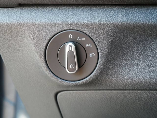 Certified 2022 Volkswagen Jetta SE FWD image 24