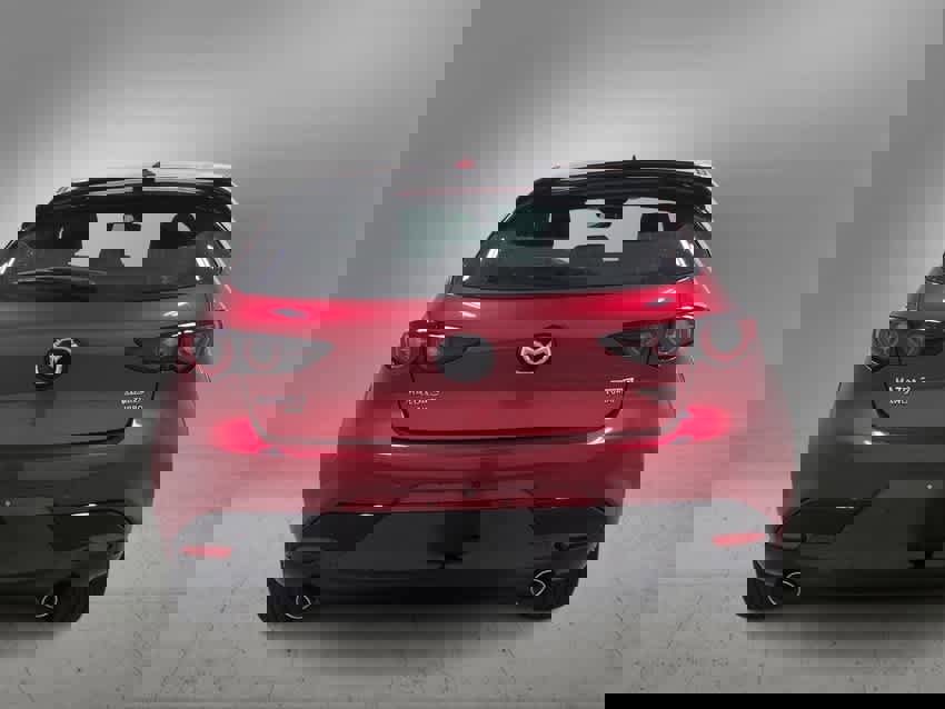 New 2025 MAZDA MAZDA3 Hatchback w/Premium Plus Pkg image 6