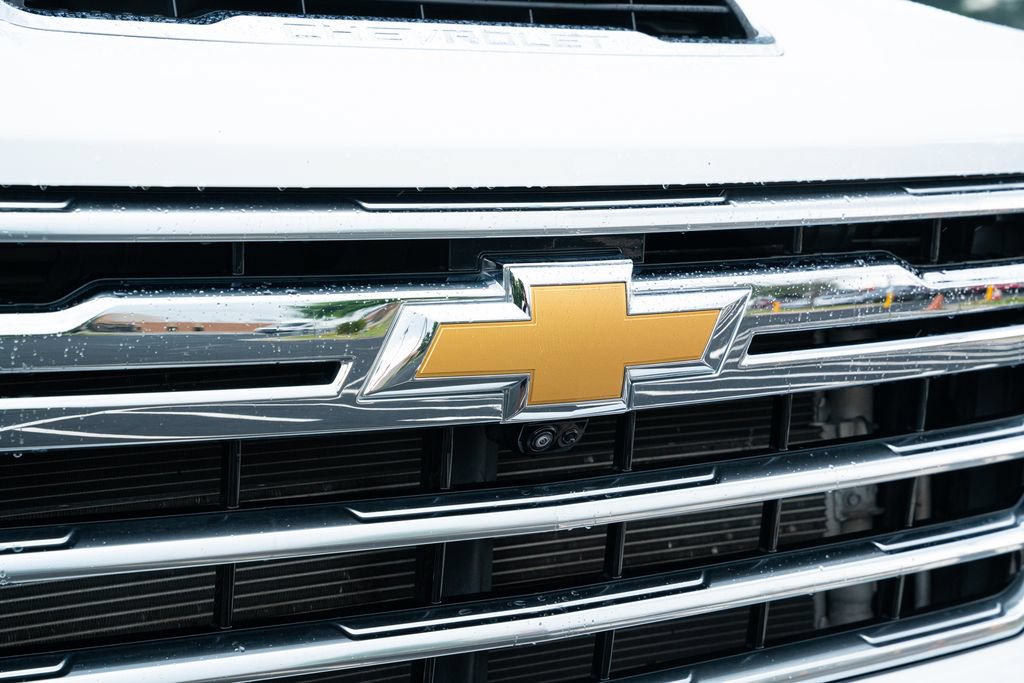 Used 2024 Chevrolet Silverado 3500 High Country AWD/4WD image 6