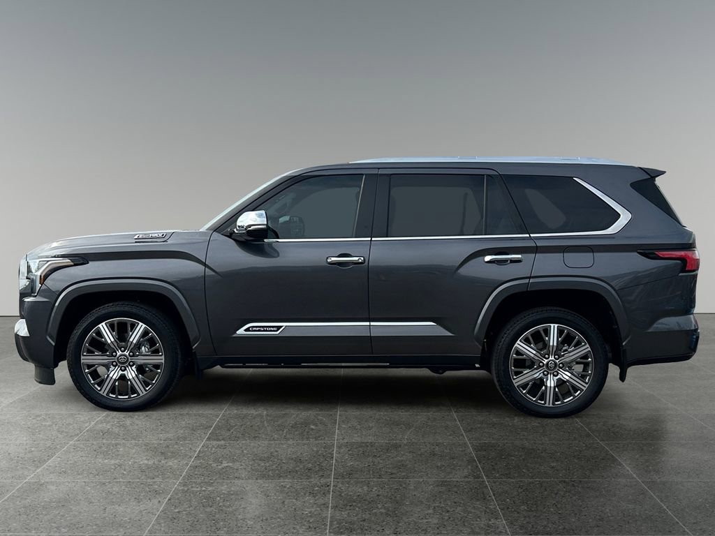 Used 2025 Toyota Sequoia Capstone image 4