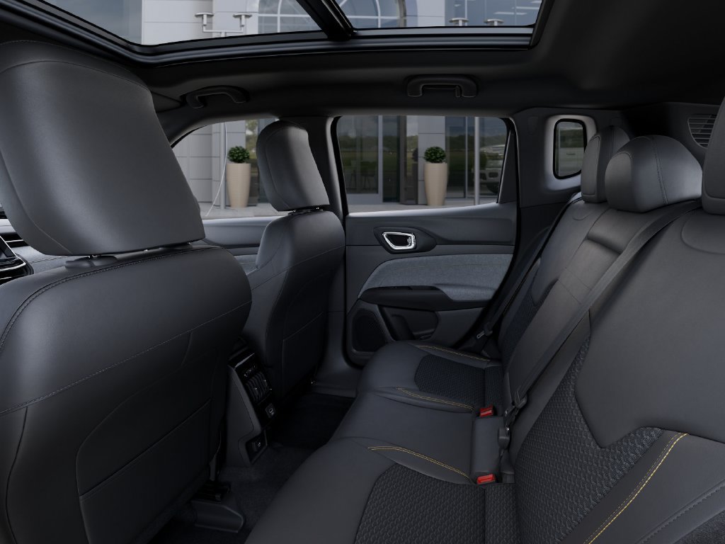 New 2026 Jeep Compass Latitude AWD/4WD image 23