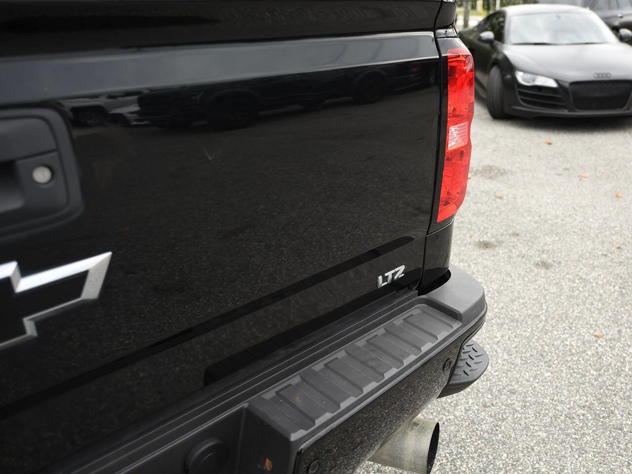Used 2018 Chevrolet Silverado 2500 LTZ w/ Duramax Plus Package AWD/4WD image 9