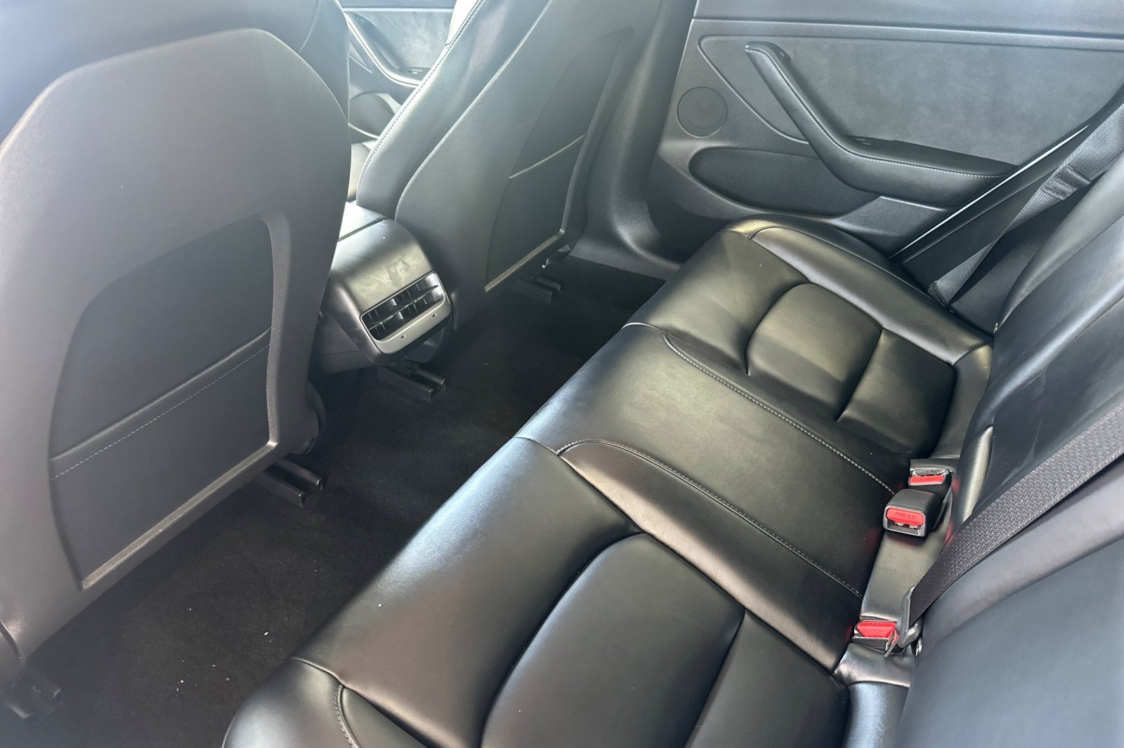 Used 2022 Tesla Model 3 RWD image 15