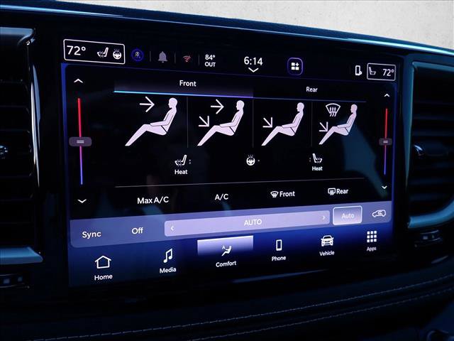 New 2027 Chrysler Pacifica Select AWD/4WD image 21