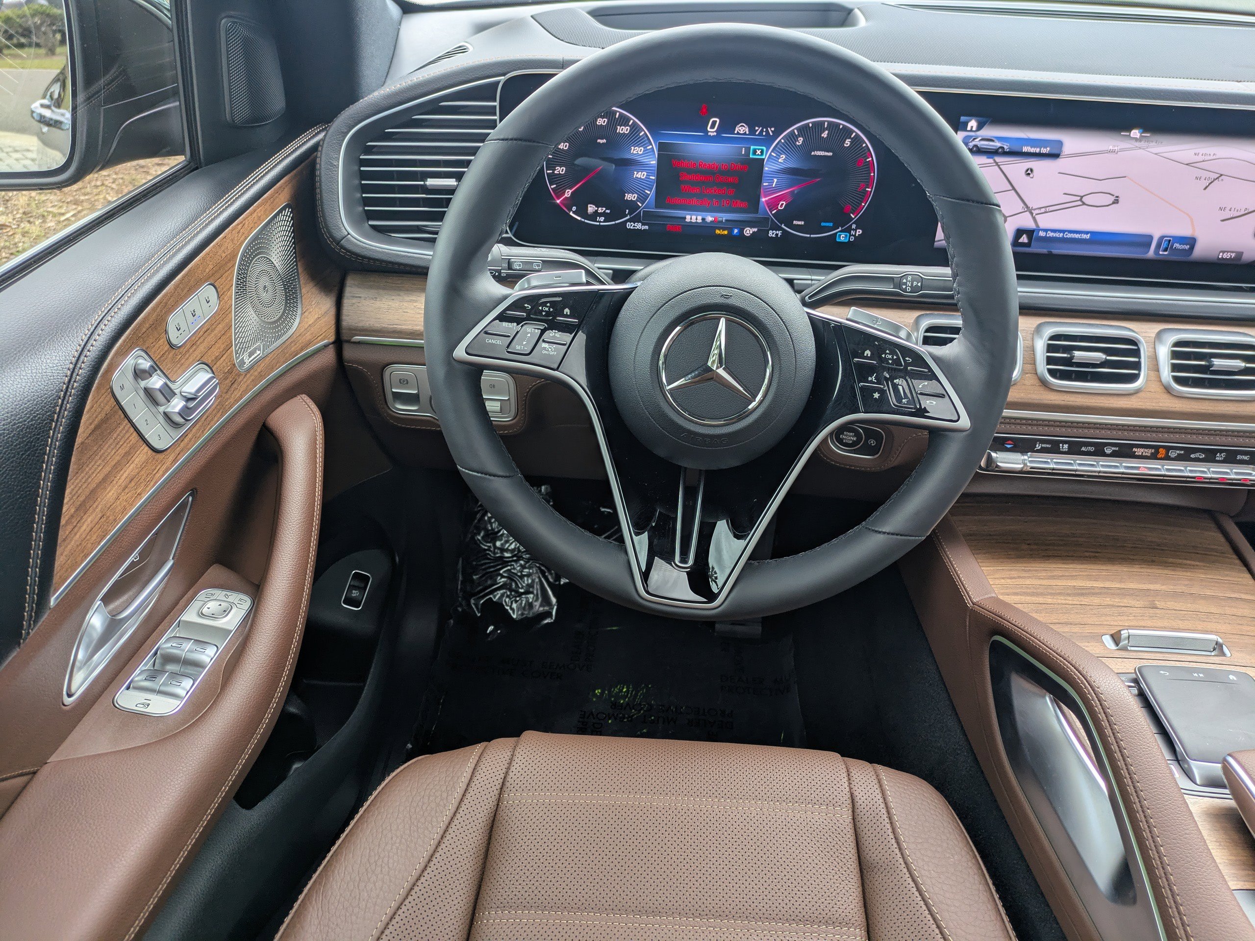 Certified 2025 Mercedes-Benz GLE 450 4MATIC image 17