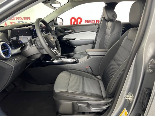 New 2026 Chevrolet Trax LT w/ Driver Confidence Package image 9